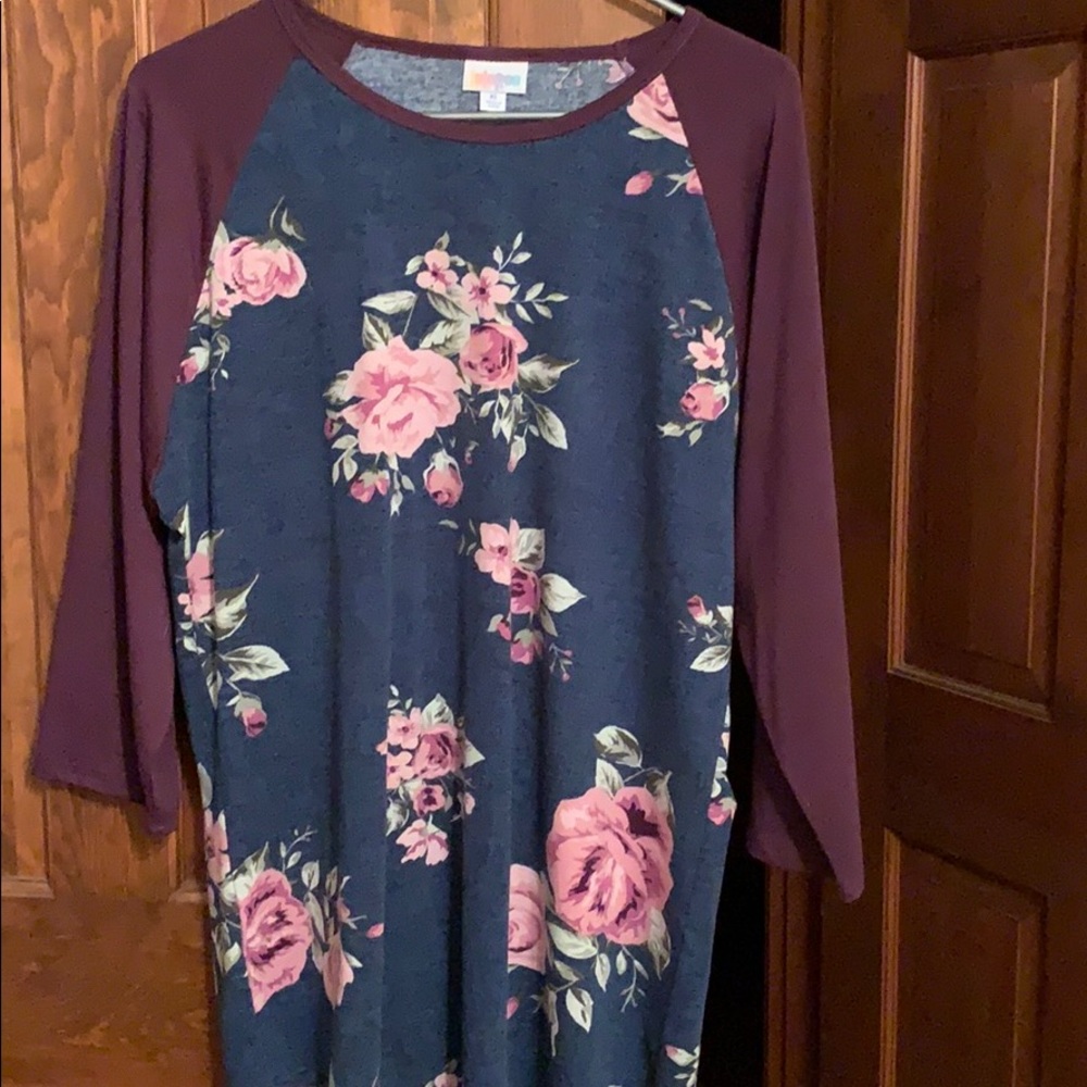 Lularoe Randy Tee